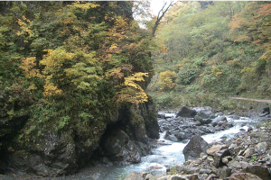 小滝川ヒスイ峡